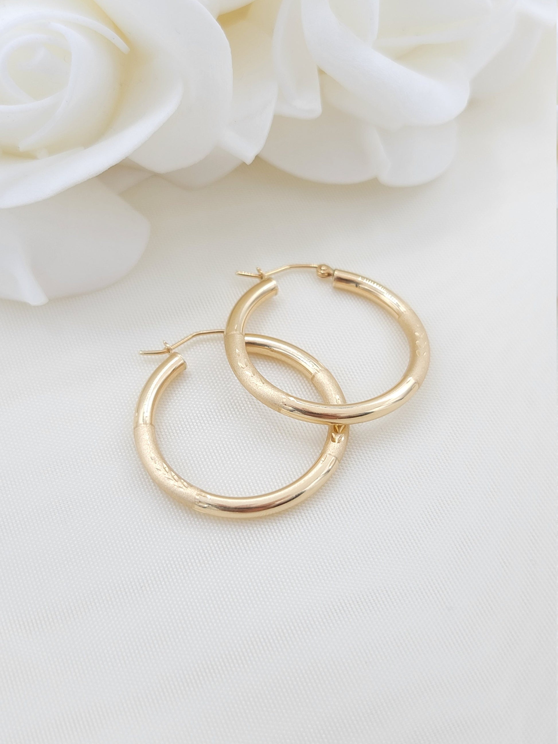 Stunning Solid 14K Gold 3mm Polished with Diamond cut touchHoop Earrings - For Her - Modern jewelry - Fine jewelry - 3MM