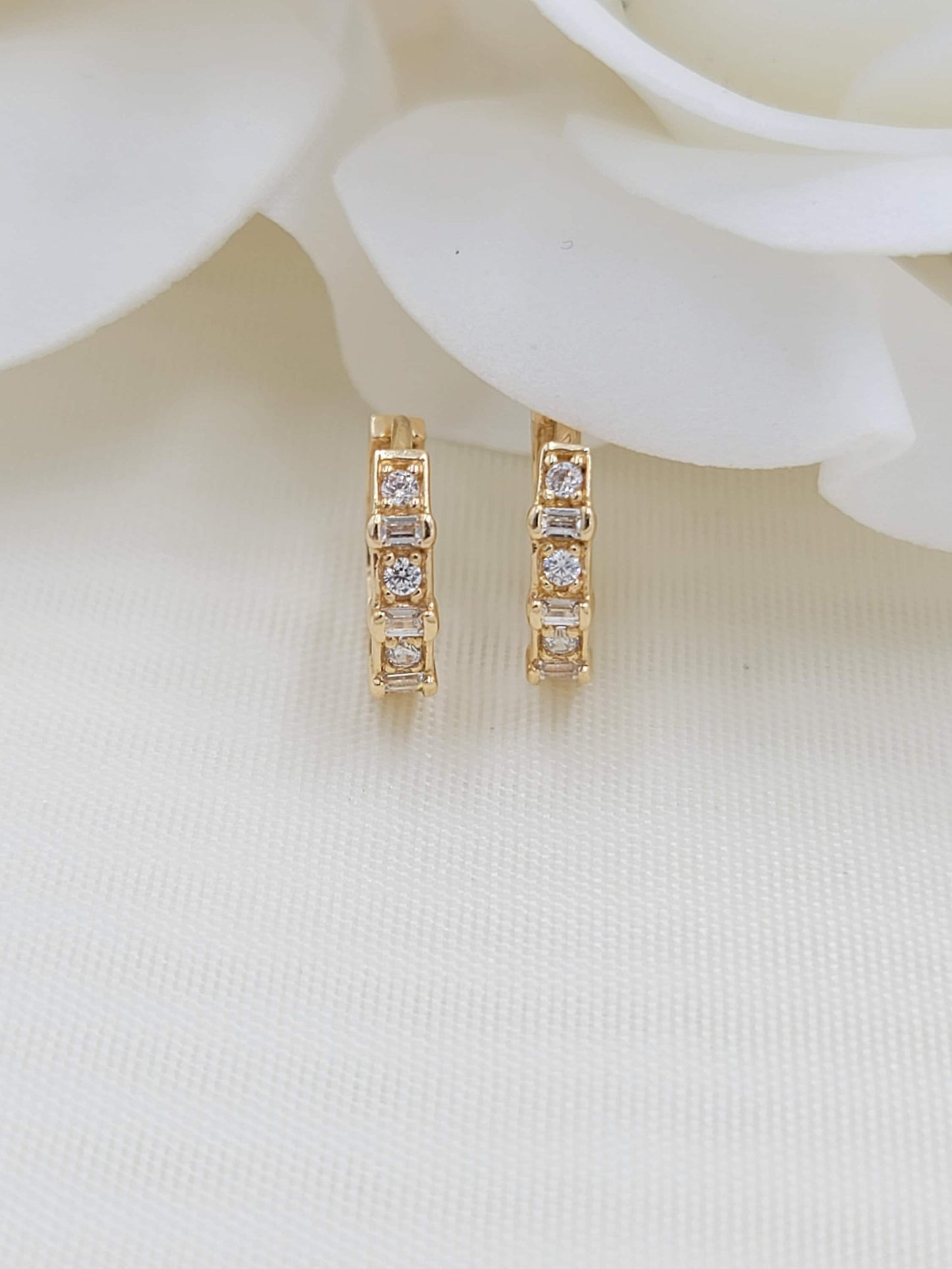 14k gold Bagguete CZ Huggies Earrings - Bagguete and Round - Modern Jewelry