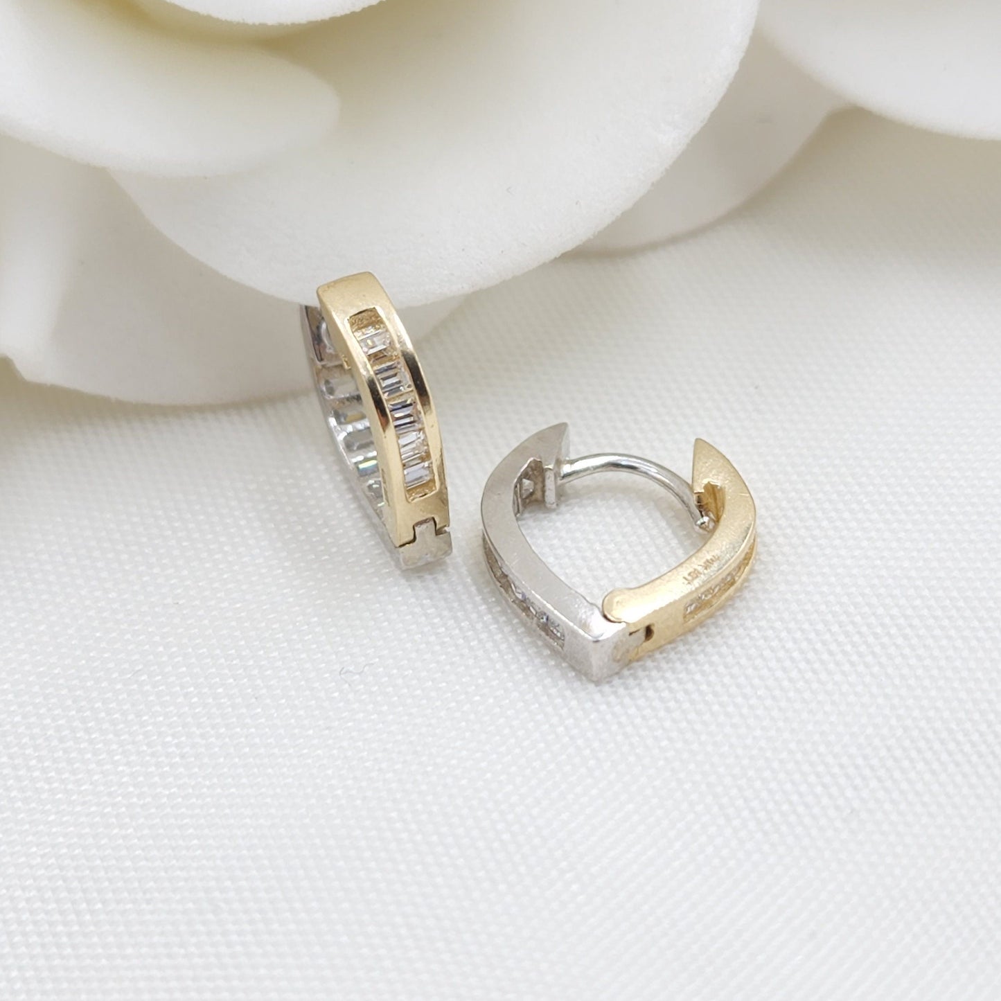 2 tones Solid 14k Reversible Huggies Earrings - Baguette CZ - Modern Gold Jewelry - Perfect gift