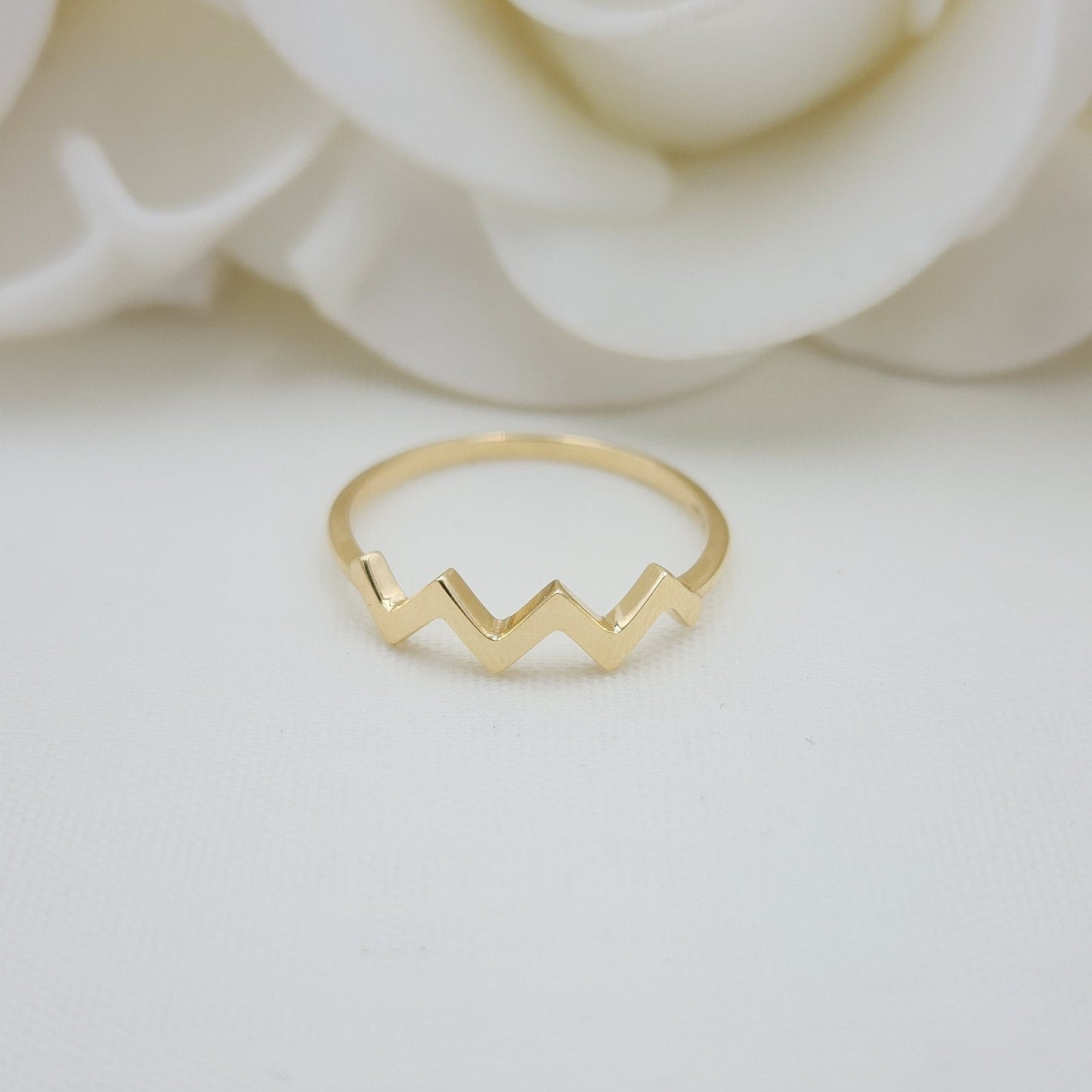 Dainty 14k Gold Zig Zag Band - Yellow, White, Rose Gold - For Her - Stackable