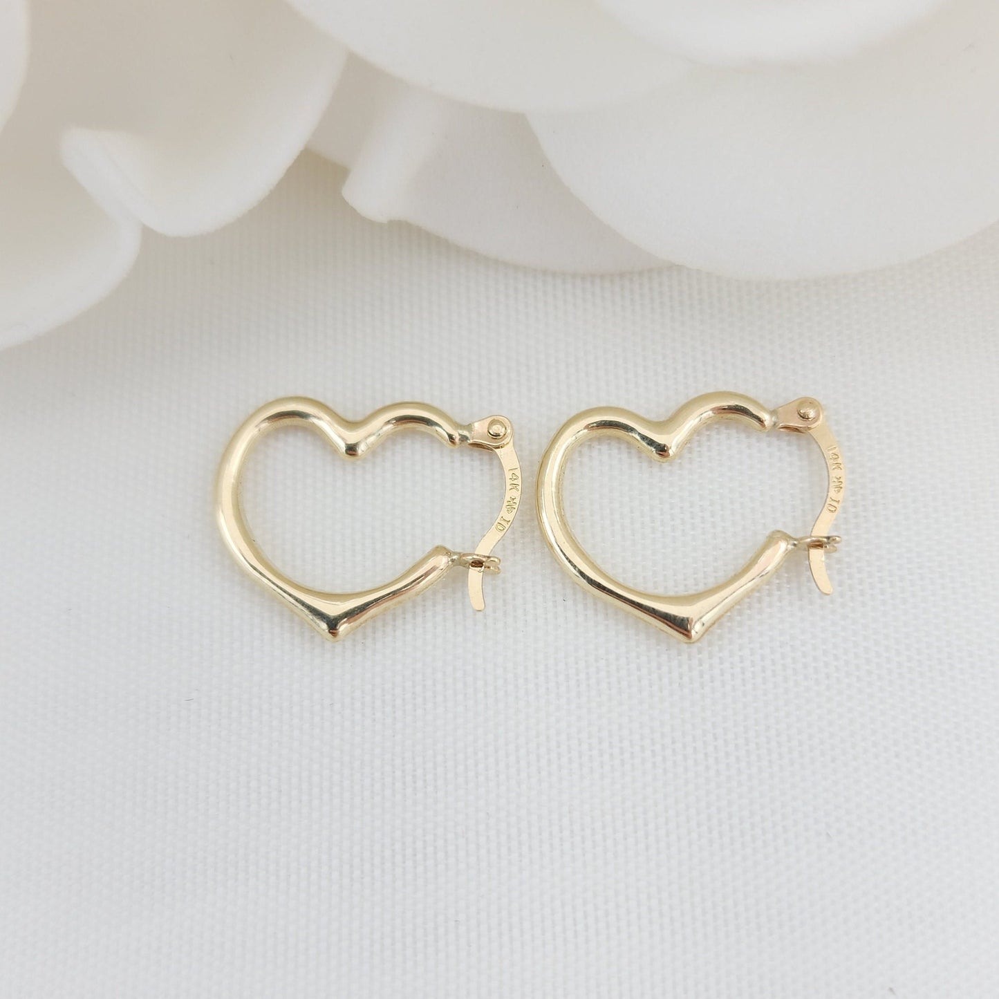 Small 14k Gold Heart Hoop Earrings - 16MM - 1.5MM Thick - Perfect For Everyday - Fine Jewelry - For her - For Kids