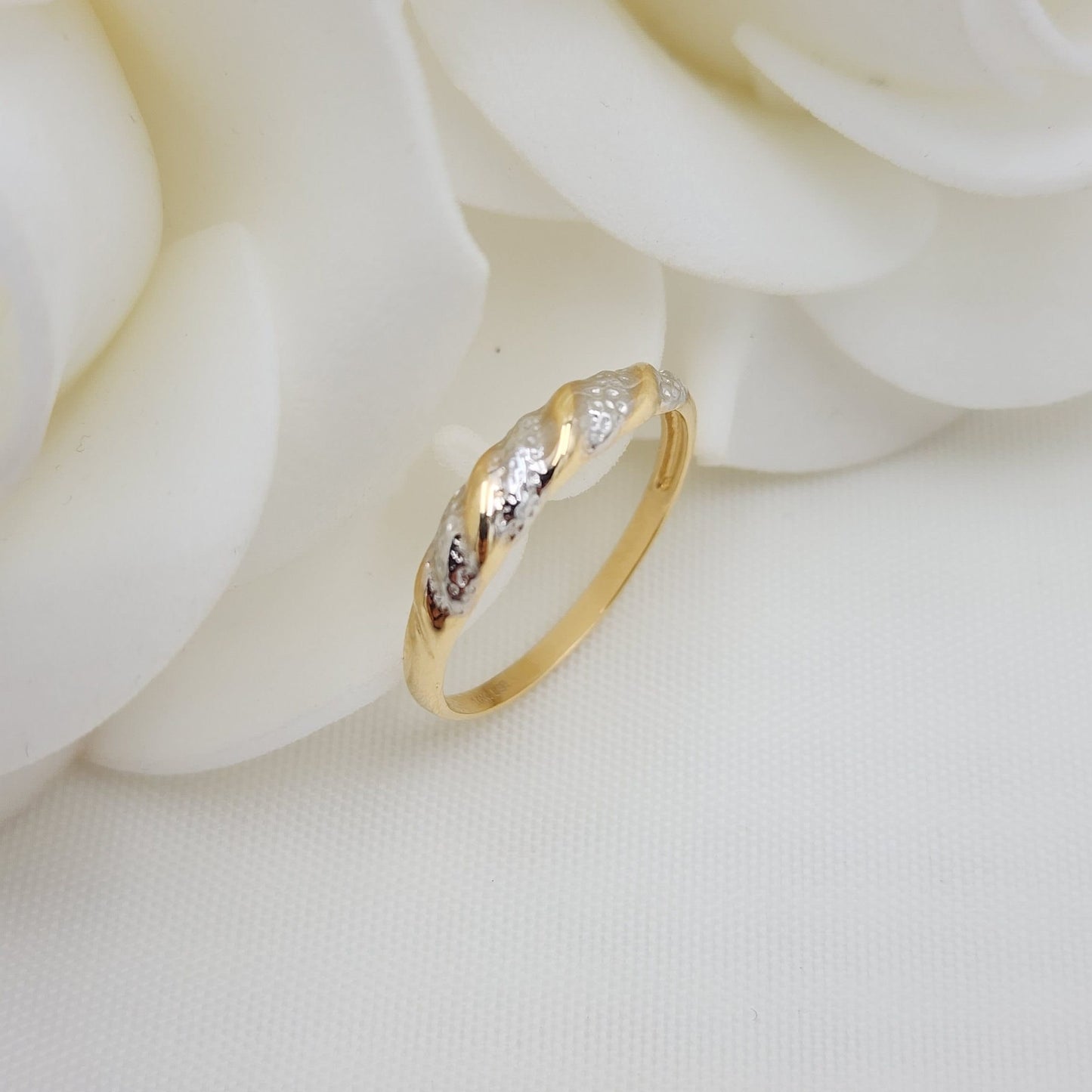 Dainty Croissant 14k Gold Ring - White and Yellow Gold - Twist Band - For Her - Minimalist