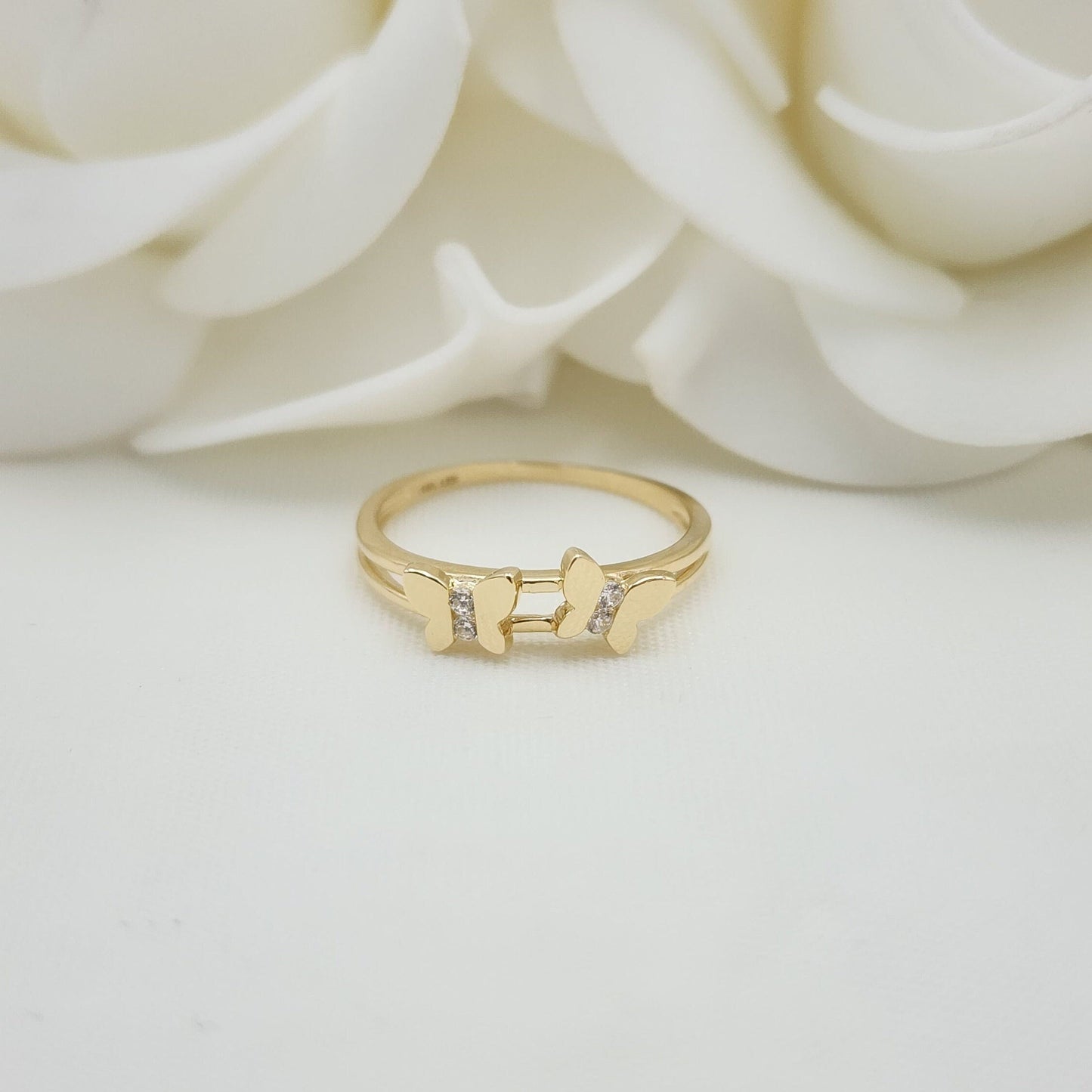 Solid 14k Gold Butterflies Cz Ring - Adorable - Modern jewelry - Perfect Gift - Stackable Rings