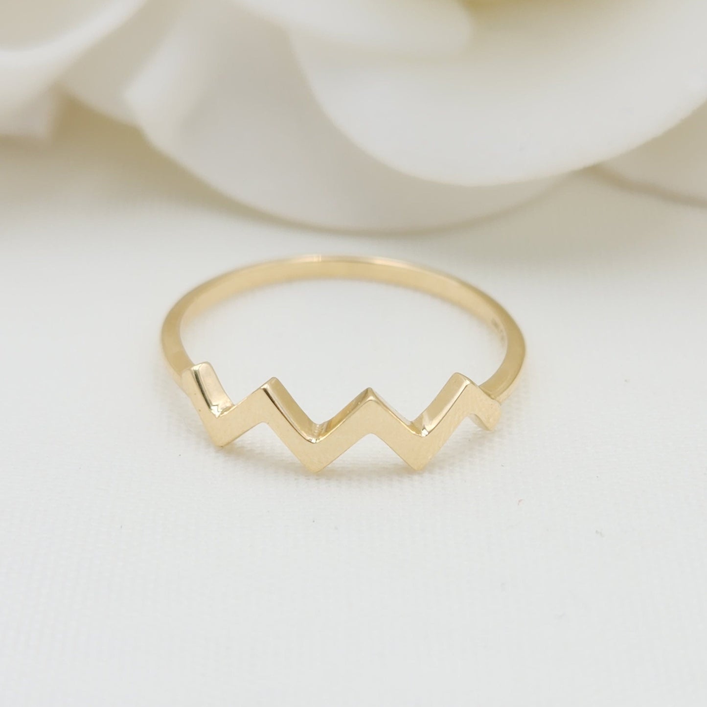 Dainty 14k Gold Zig Zag Band - Yellow, White, Rose Gold - For Her - Stackable