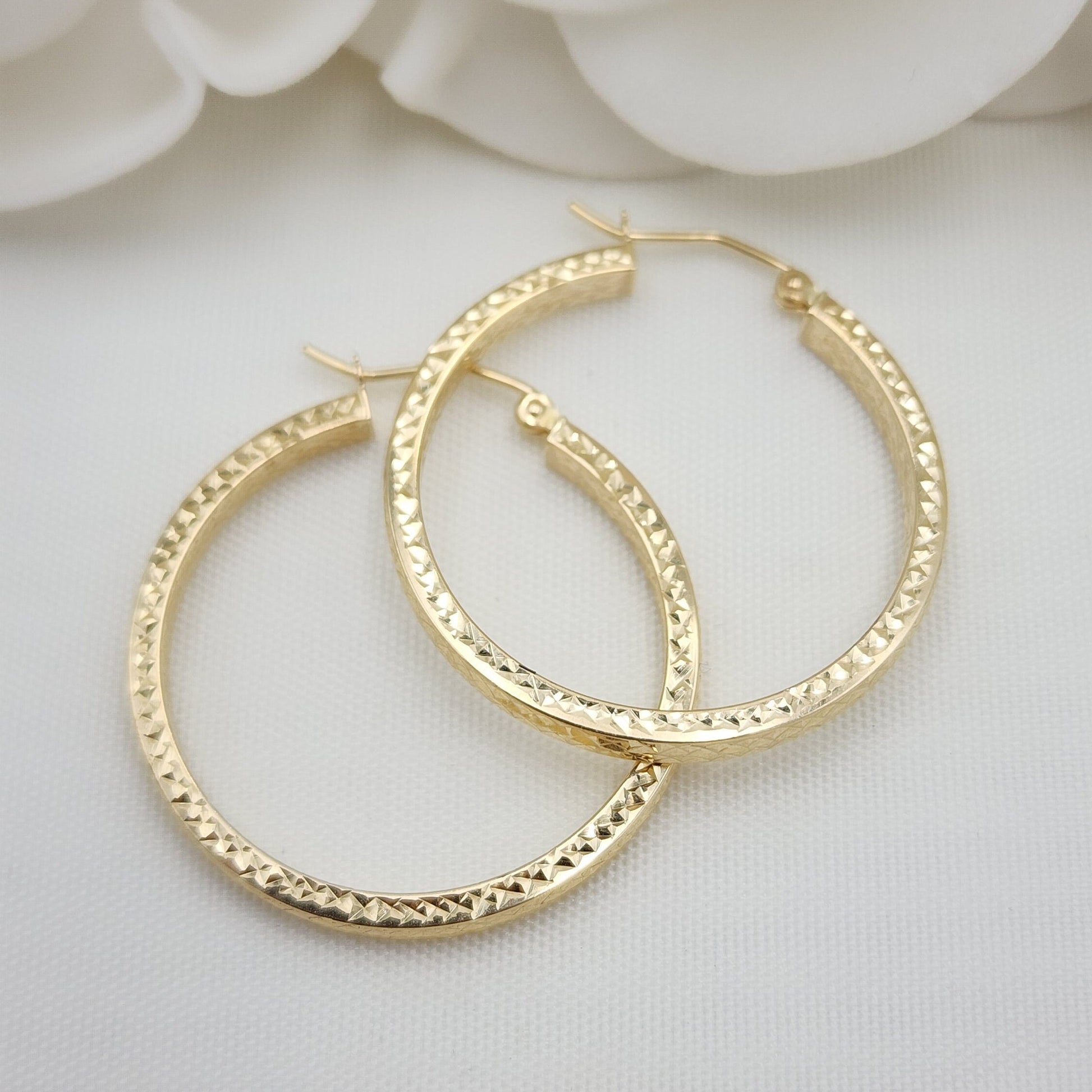 Real 14k Gold Square Diamond Cut Hoop Earrings - 30mm Diameter - Shiny And Modern - Perfect Gift - Birthday, Mother's day, Anniversary