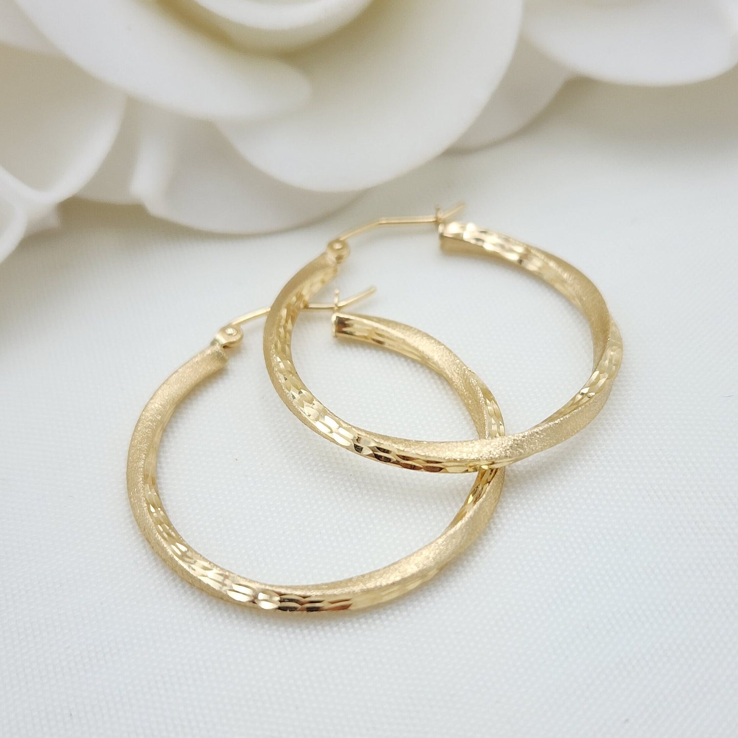 30mm 14k Gold Twisted 2 Textures Hoop Earrings - 2.5mm Thick - Fine Jewelry - Unique and Modern - For Her