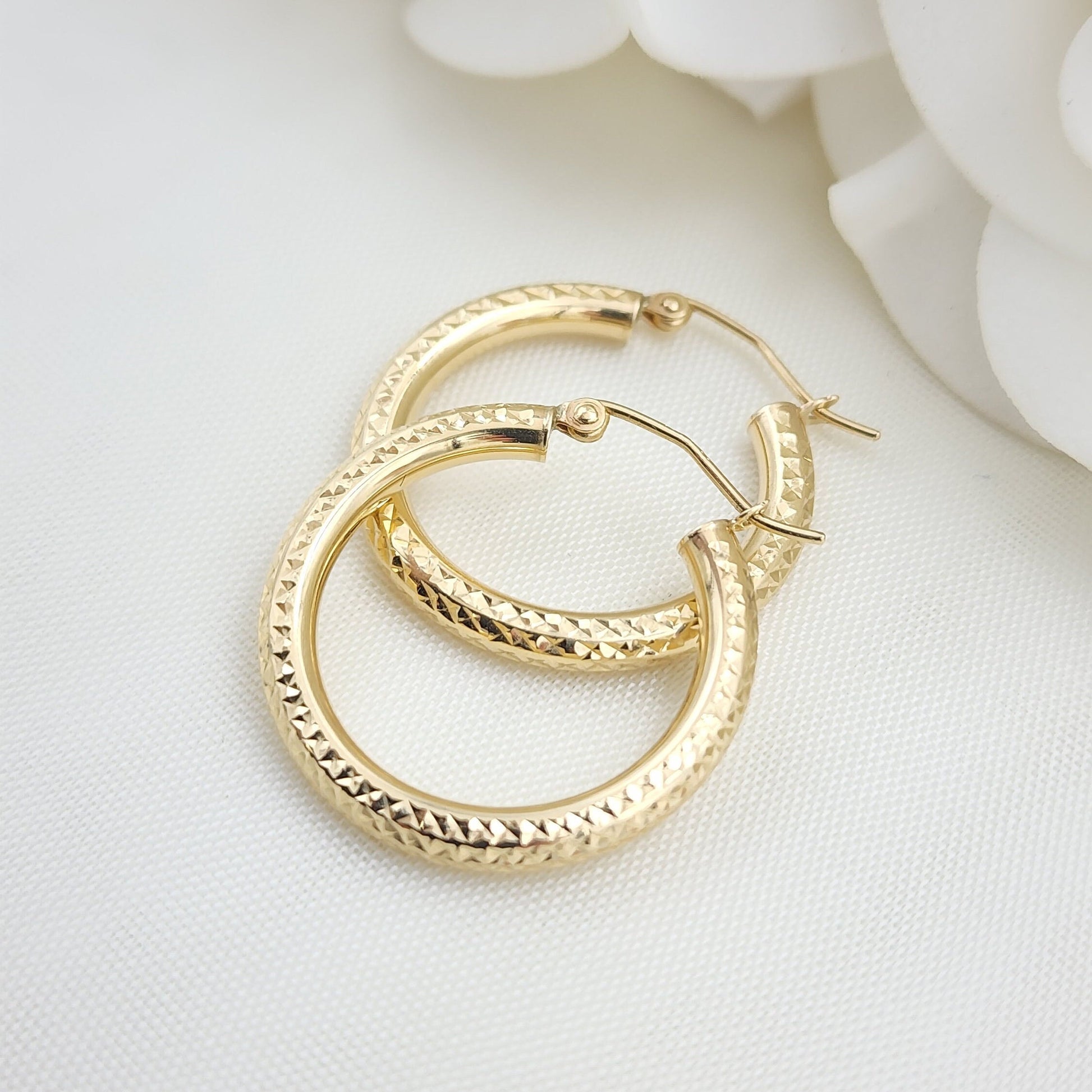 25MM 14k Gold Fully Diamond Cut Hoop Earrings - 3MM Thick - Perfect Gift - Modern Jewelry For Her