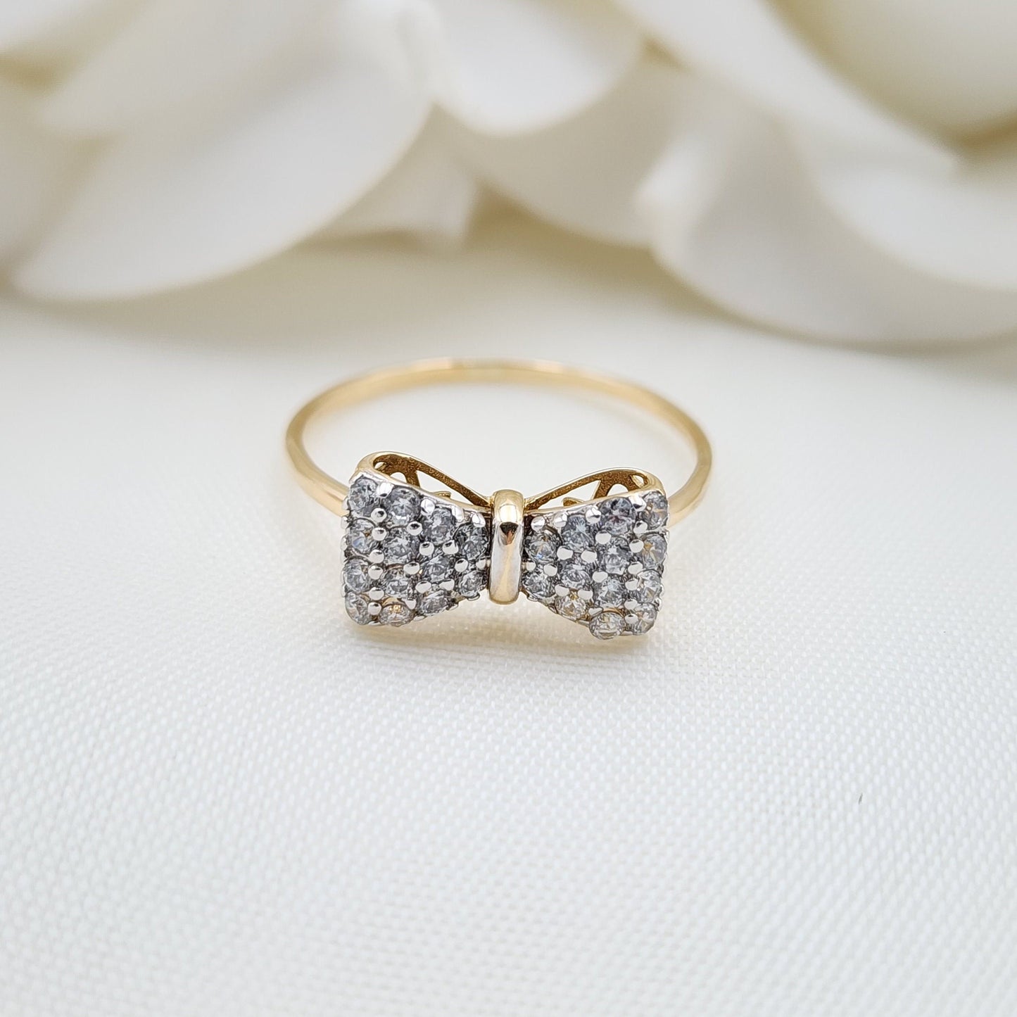 Cute Solid 14K Gold Bow Ring With Simulated Diamonds