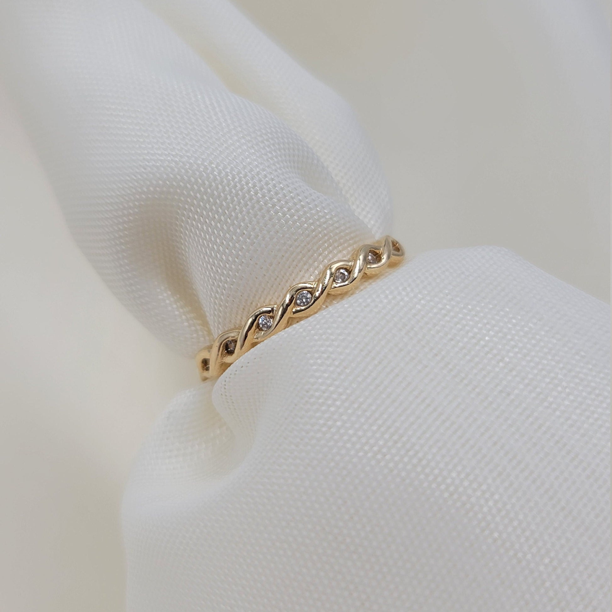 Solid 14k Gold Doble Helix ring - Stackable Rings - Fine Jewelry