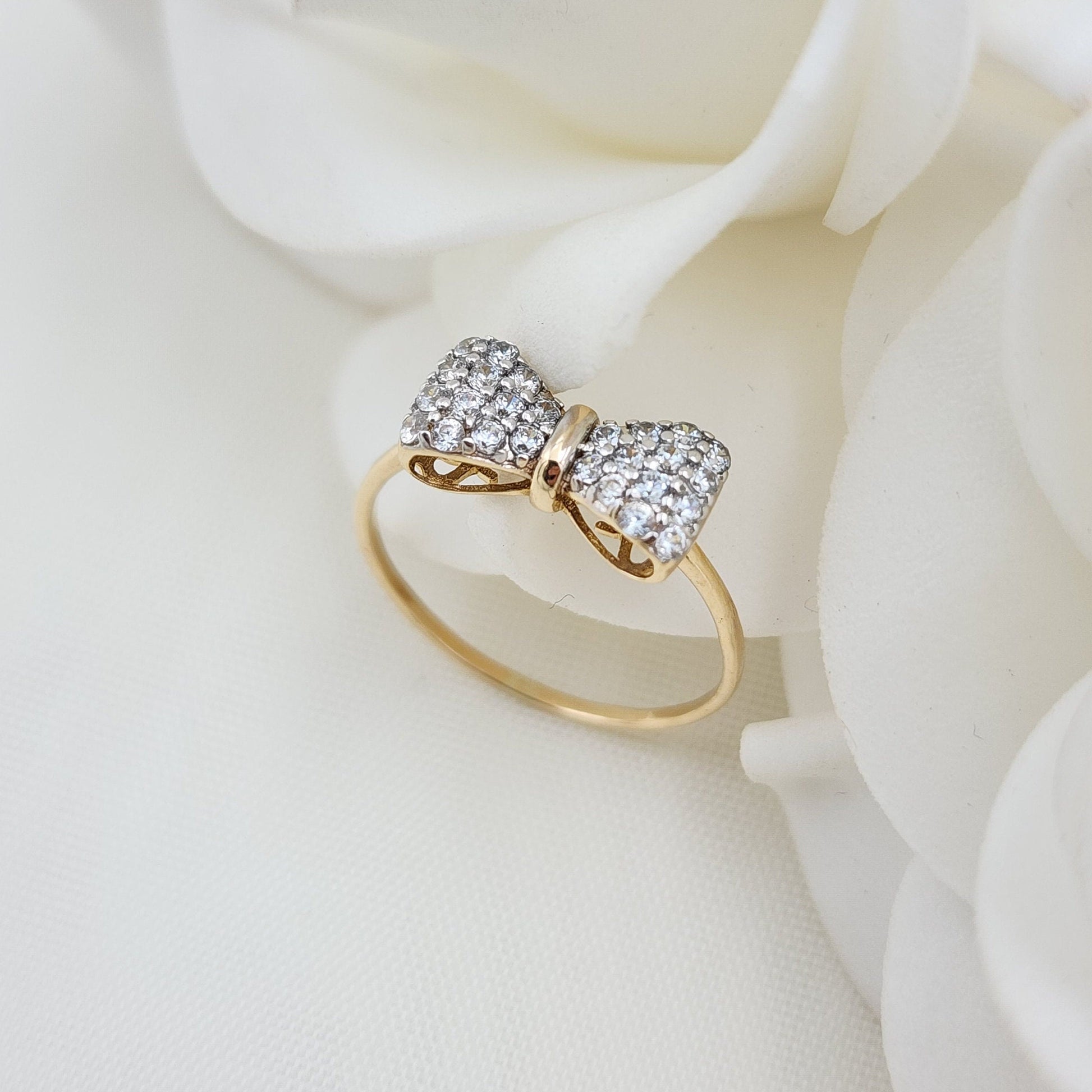 Cute Solid 14K Gold Bow Ring With Simulated Diamonds