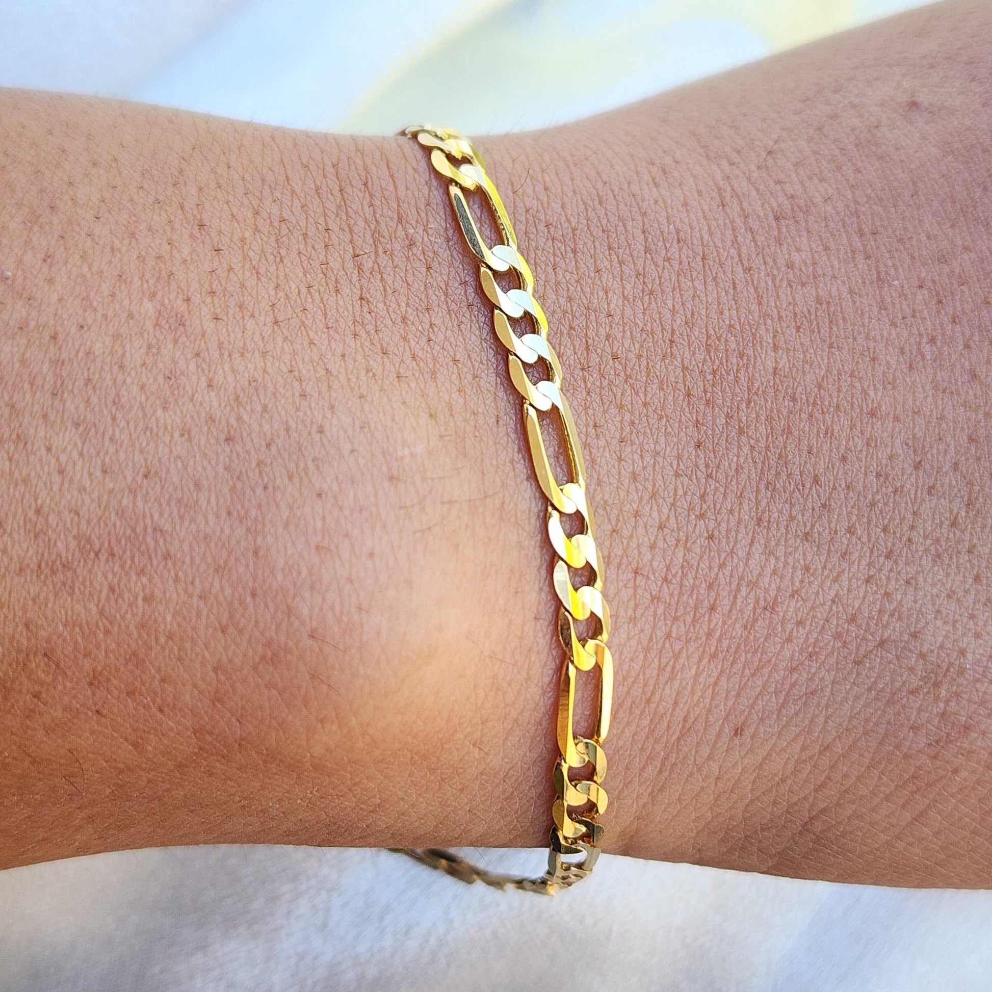 Solid 14k Gold Close Link Figaro Bracelet - 7.5 Inches - 3.9mm - Unisex - Real 14k Gold