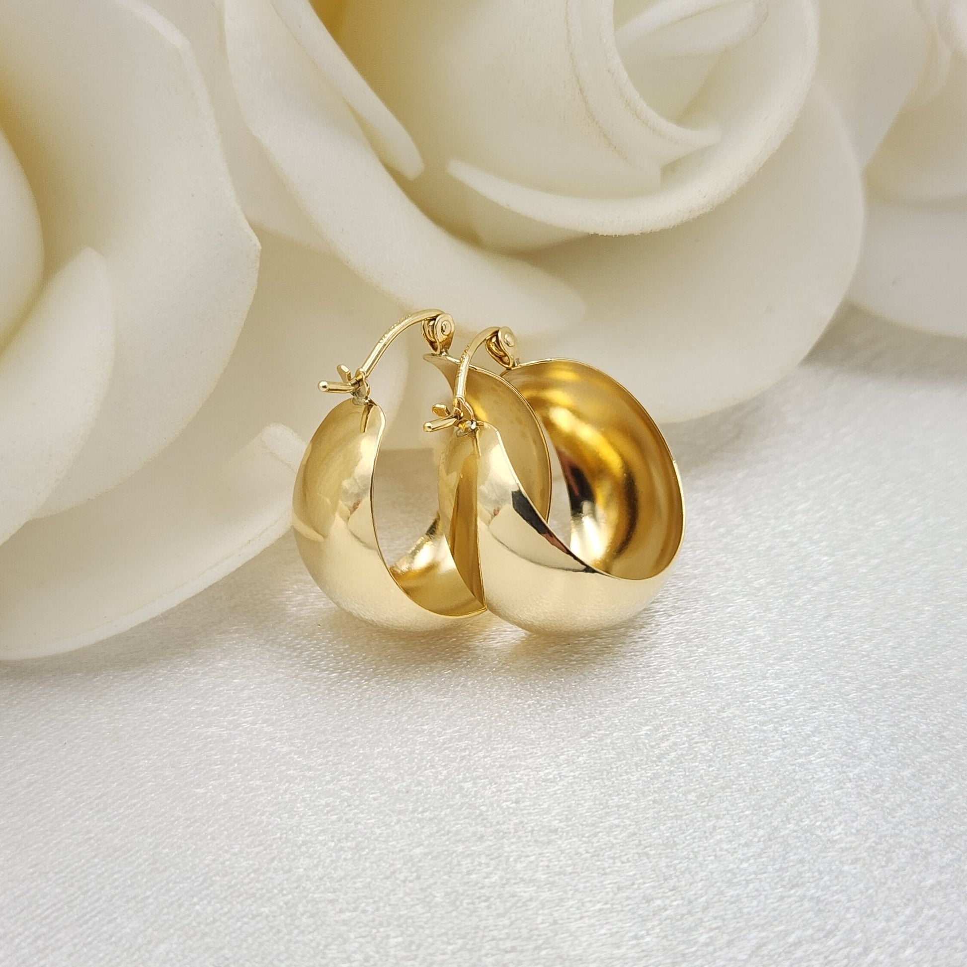 Stunning solid 14k Gold Small Extra Thick Polished Hoops Earrings - 10MM Thick - Elegant & Versatile - Perfect Gift