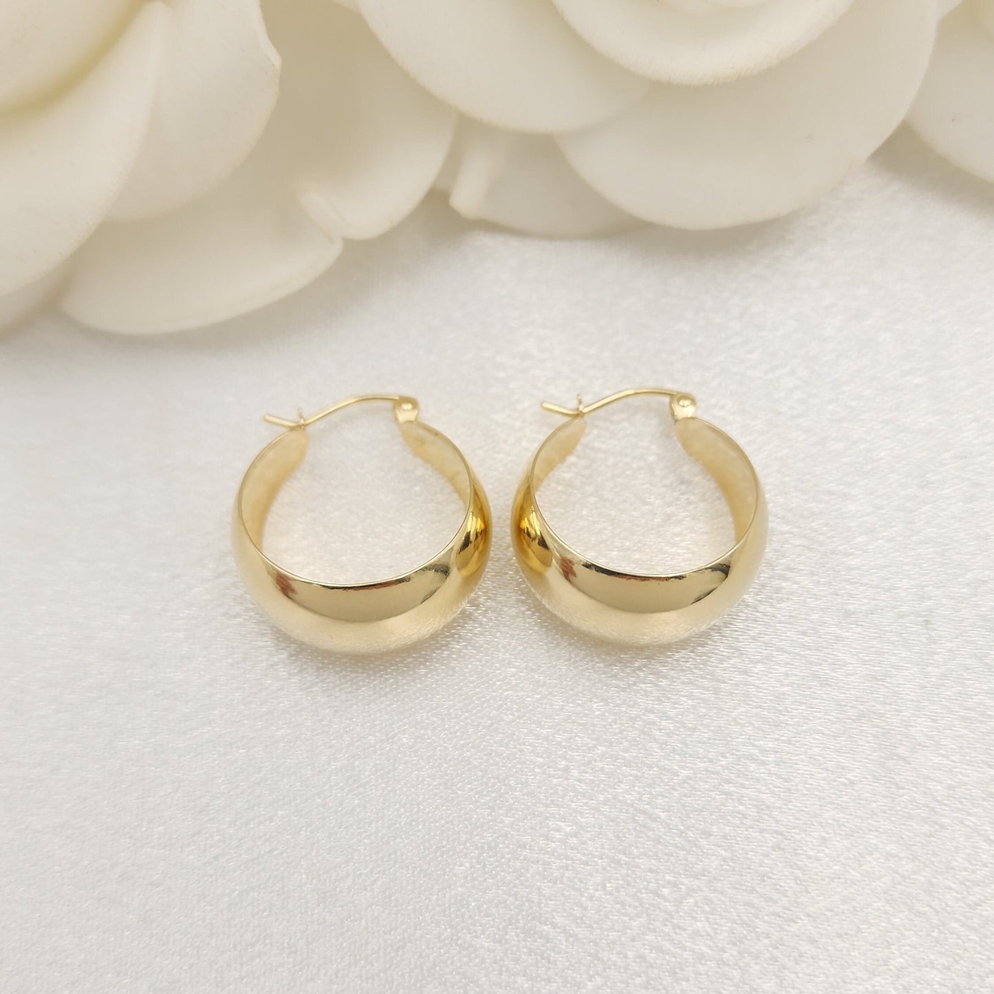 Stunning solid 14k Gold Small Extra Thick Polished Hoops Earrings - 10MM Thick - Elegant & Versatile - Perfect Gift