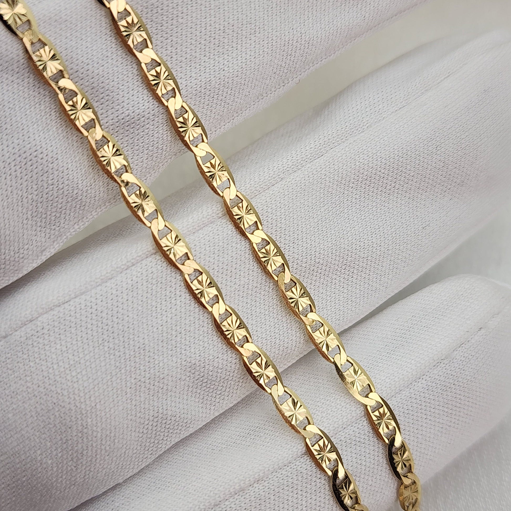 Solid 14k Gold Plain Yellow Valentino Chains - Unisex - For Her/For Him - Shiny & Sparkling