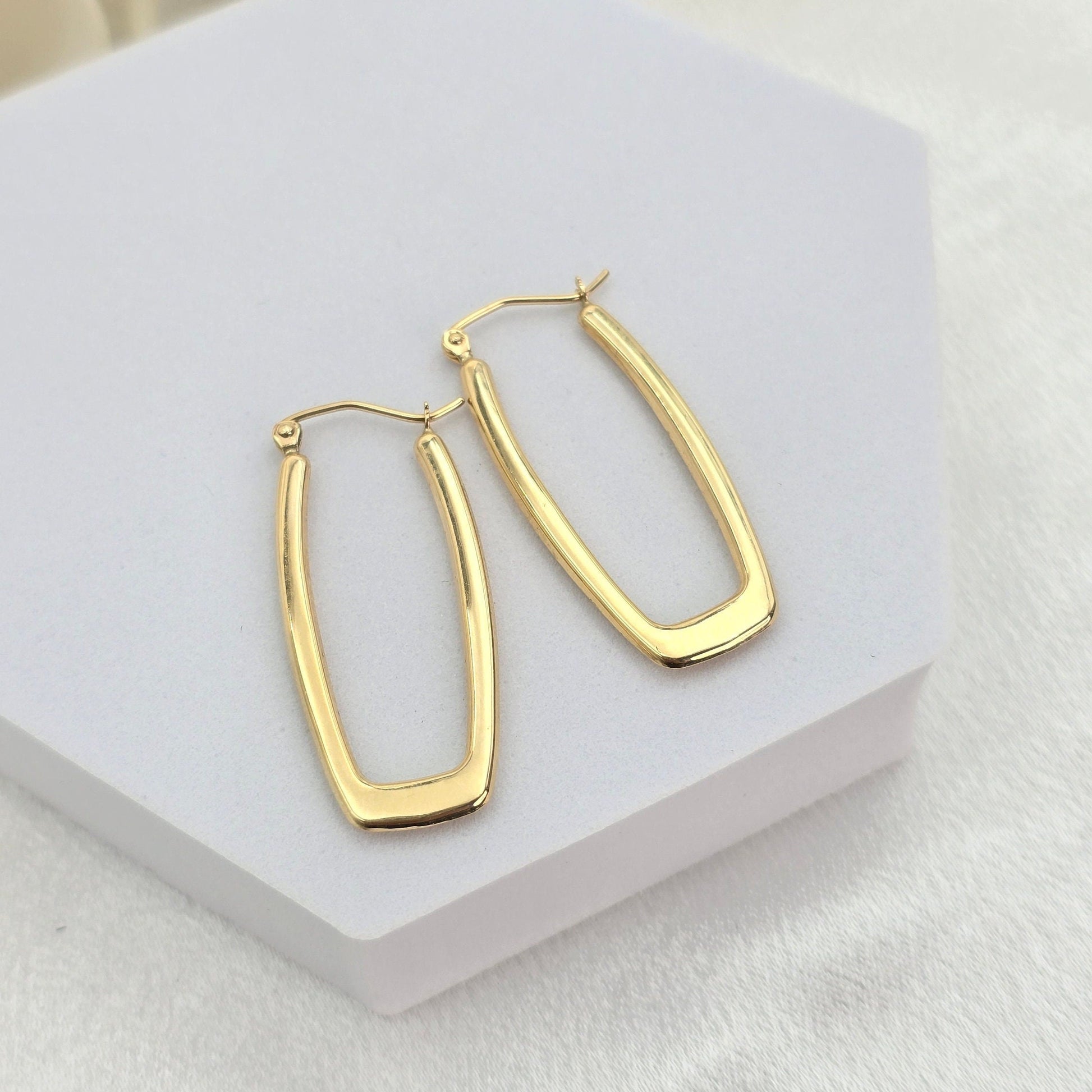 Beautiful 14k Gold Polished Rectangle Earrings - Modern & Lightweight - Perfect For Her