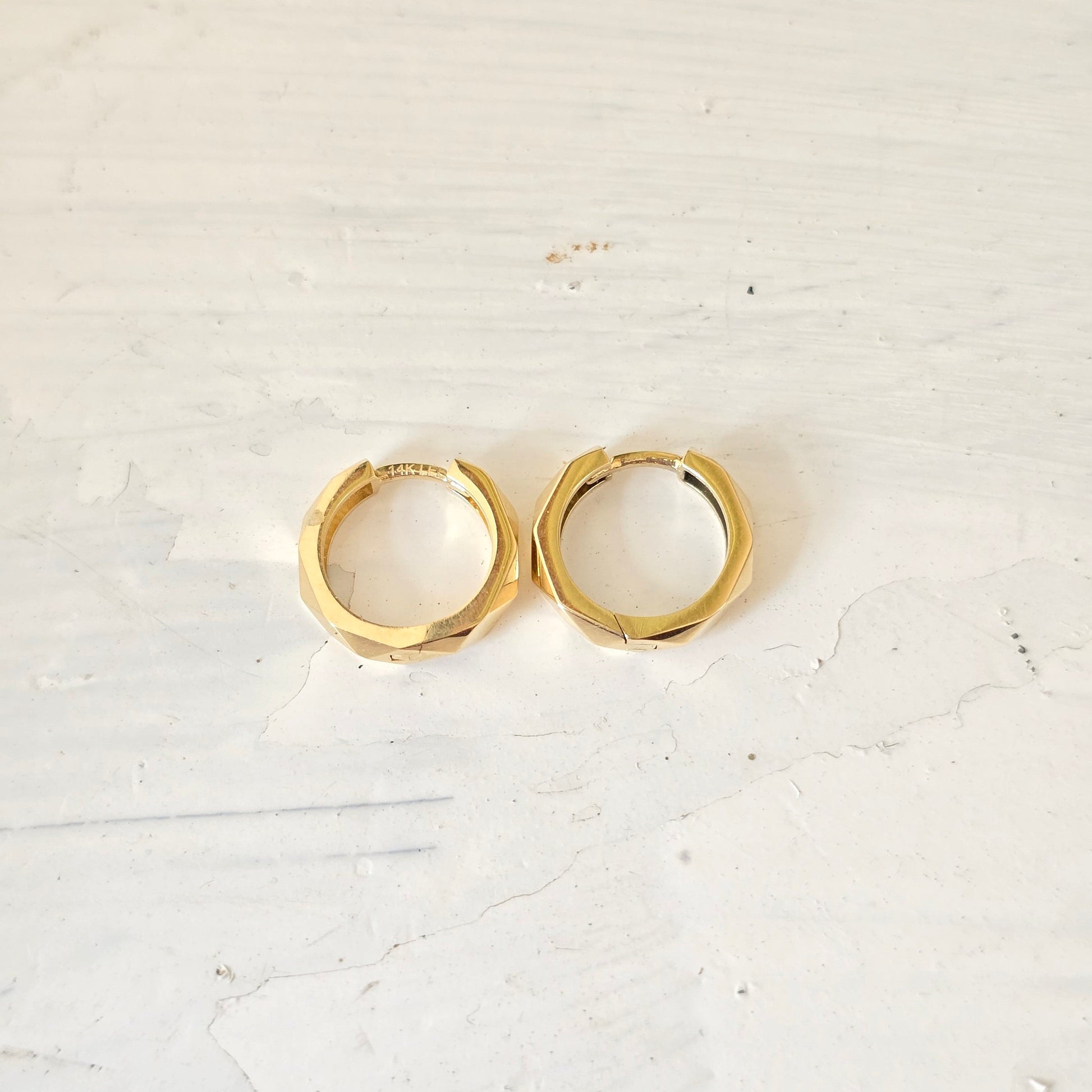 Solid 14k Gold Hammered Huggies Earrings - 12.5mm - Shiny - Gift idea - Perfect For Everyday