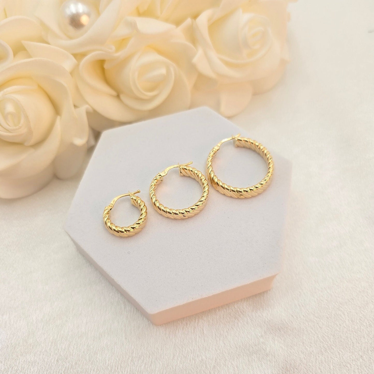 Croissant 14k Gold Hoop Earrings - Square Croissant - 4mm Thick - Elegant & Everlasting - For Her - Modern Jewelry