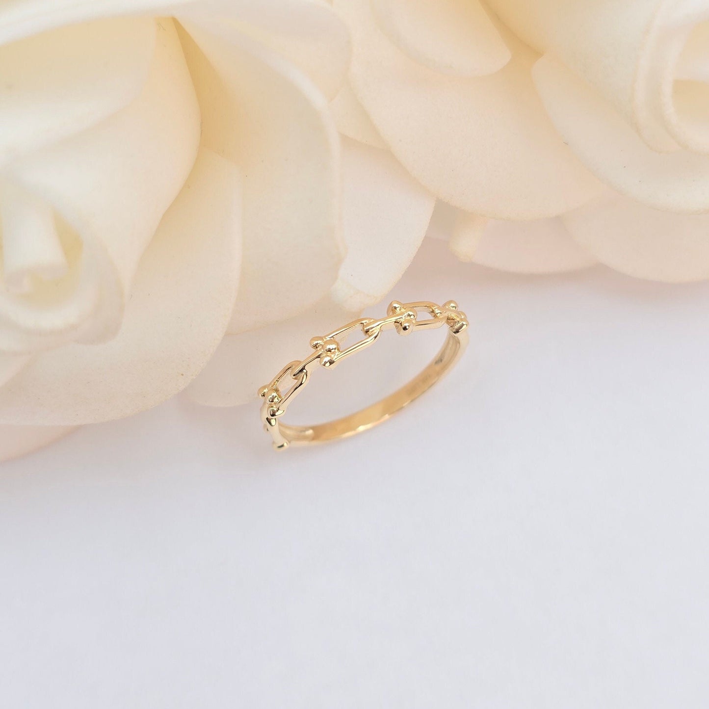 Dainty 14k Gold U link Ring - Stackable - For Her - Minimalist Jewelry