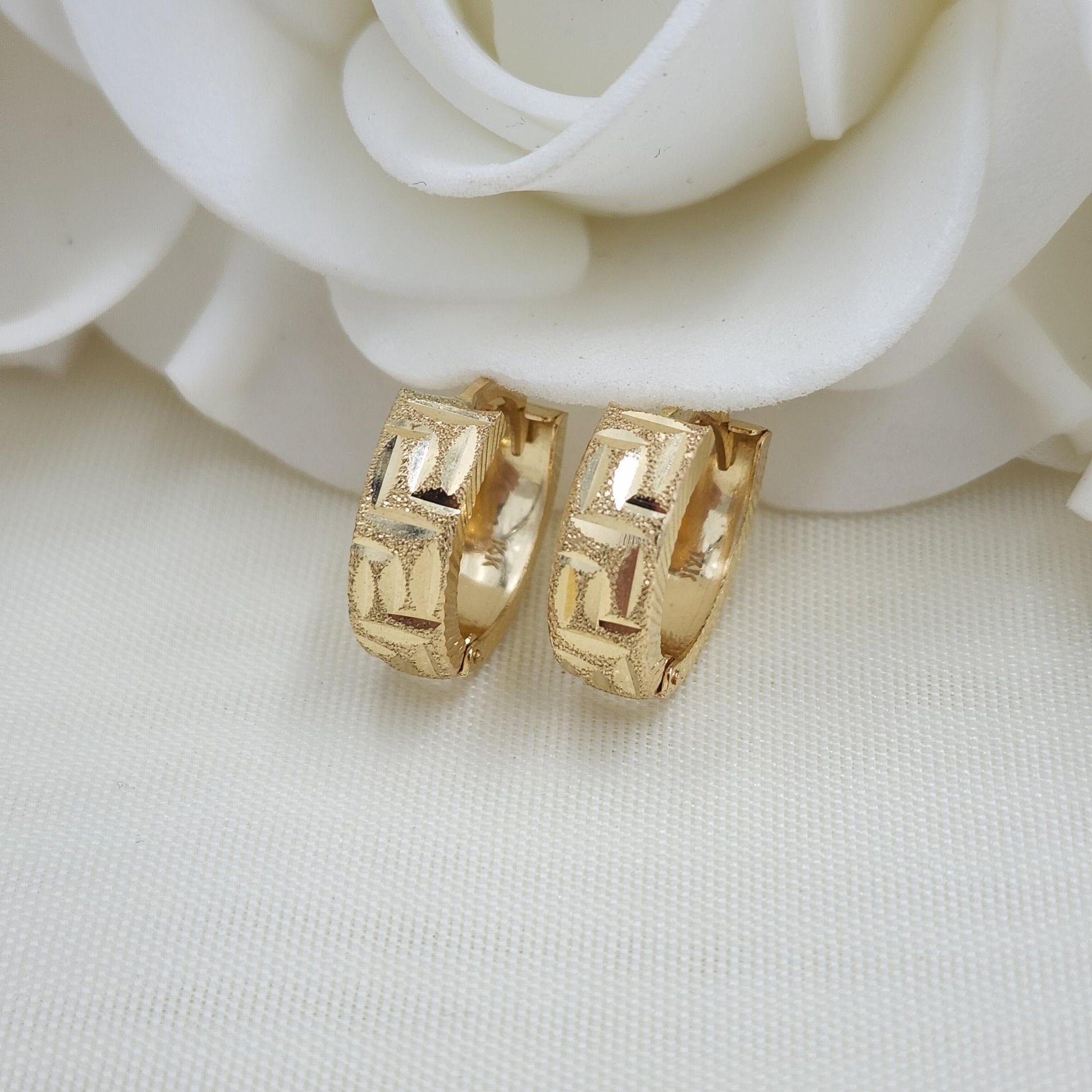 Real 14k Gold Diamond Cut Maze Huggies Earrings - 5mm thick - For Her