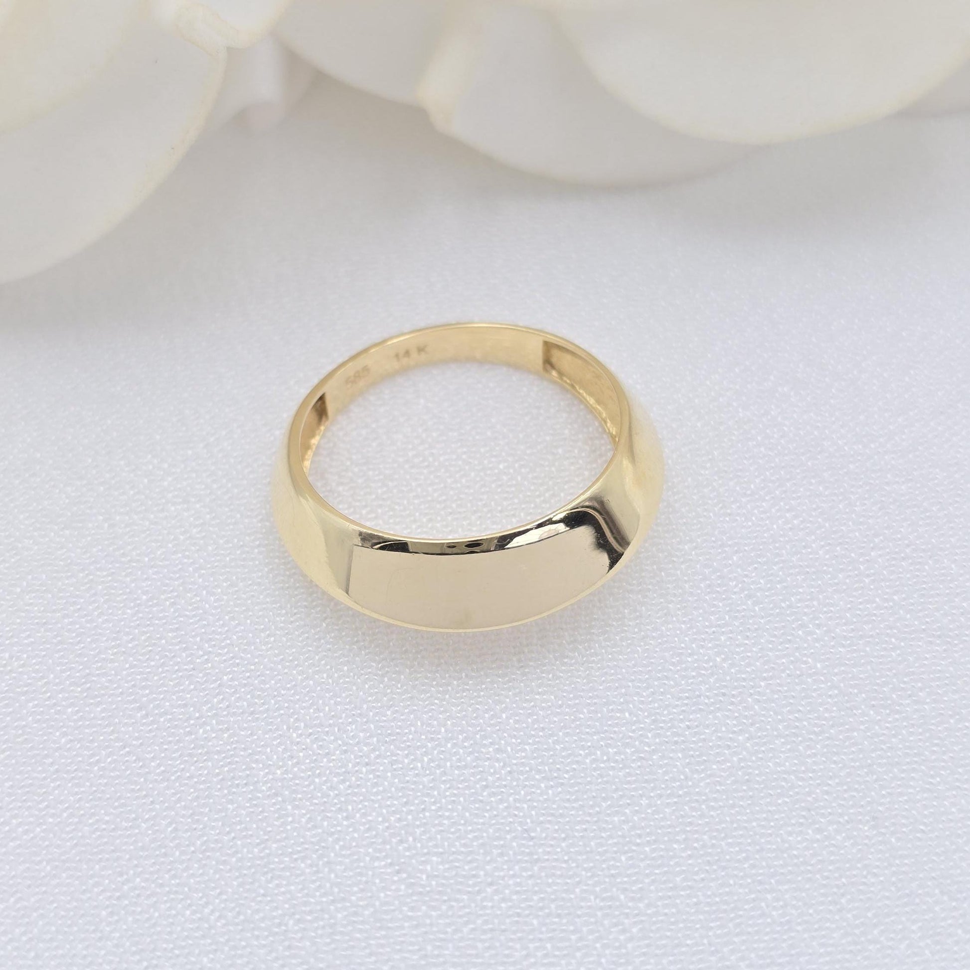 Beautiful 14k yellow Gold Polished ring - Fine Jewelry - Versatile Ring For Her - Elegant & Everlasting