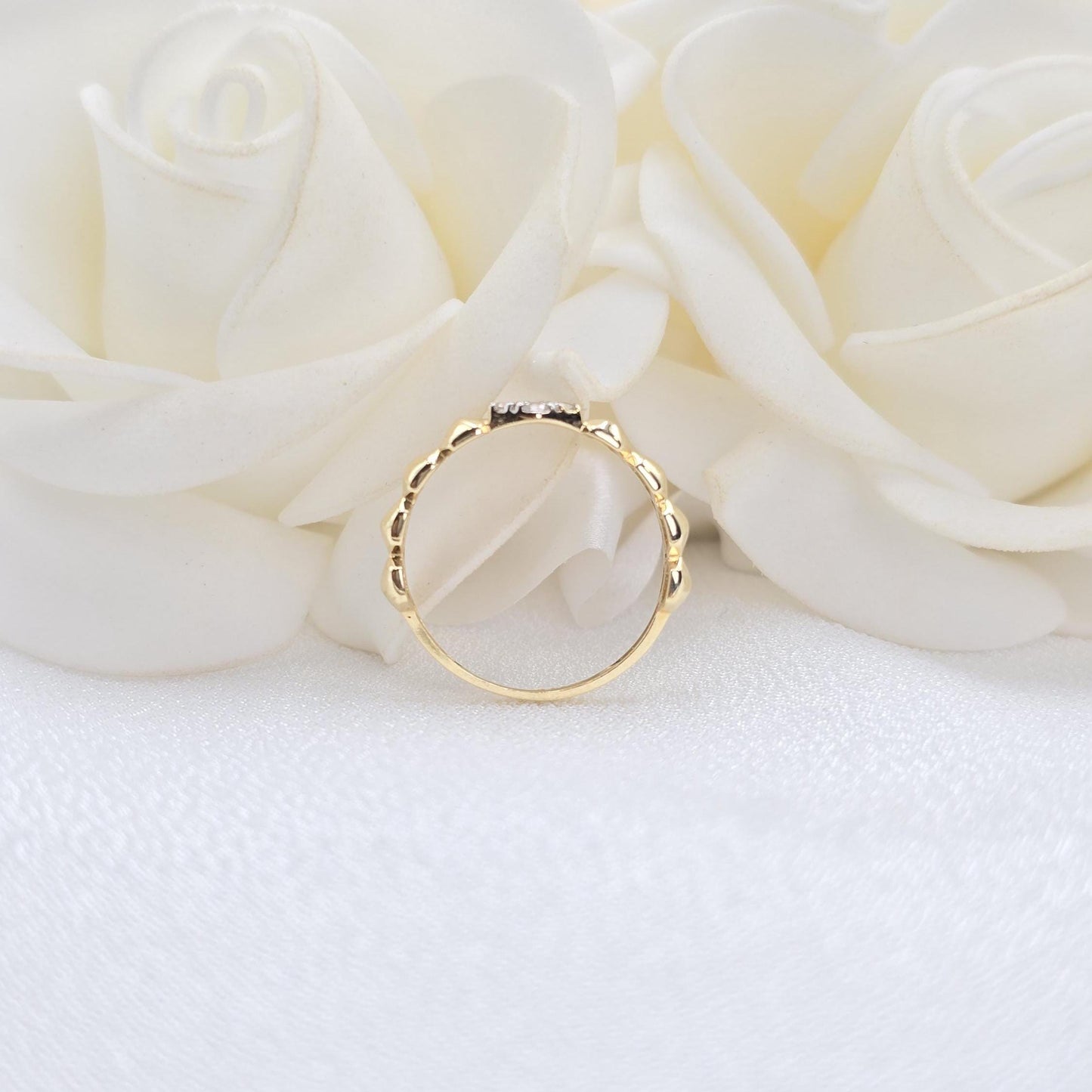 Solid 14k Gold Texture Flower Ring - Perfect For Her - Shiny & Elegant