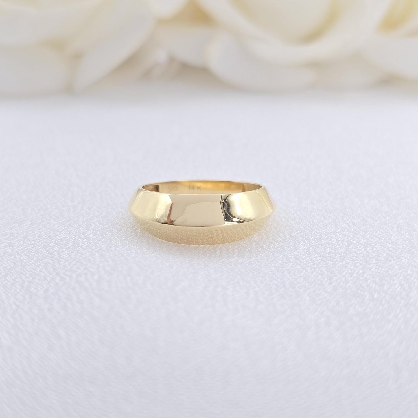 Beautiful 14k yellow Gold Polished ring - Fine Jewelry - Versatile Ring For Her - Elegant & Everlasting