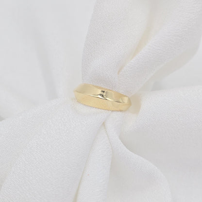 Beautiful 14k yellow Gold Polished ring - Fine Jewelry - Versatile Ring For Her - Elegant & Everlasting