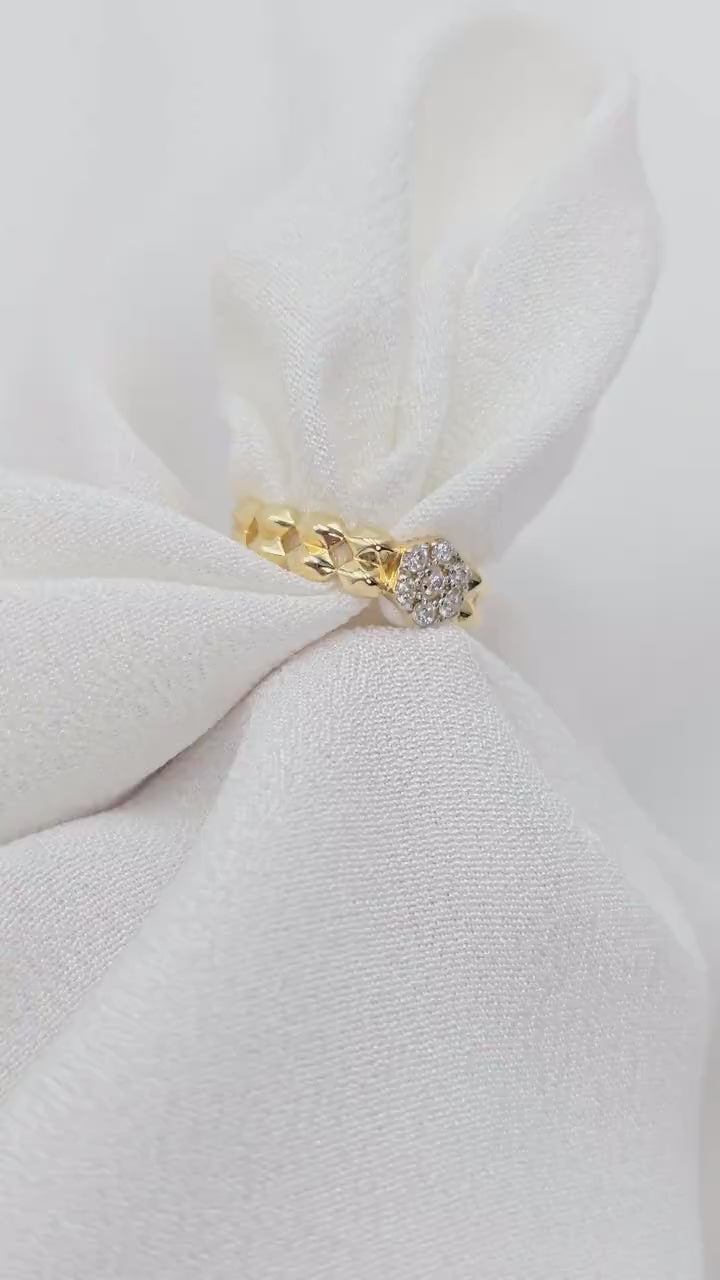 Solid 14k Gold Texture Flower Ring - Perfect For Her - Shiny & Elegant