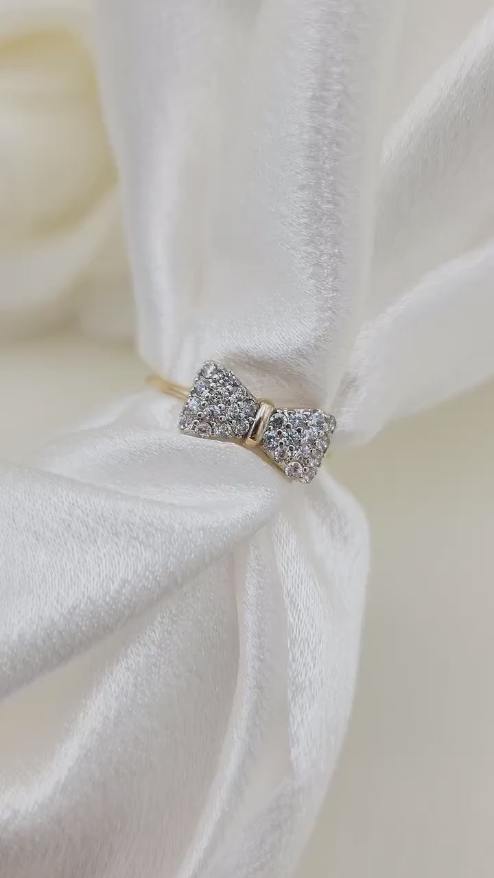 Cute Solid 14K Gold Bow Ring With Simulated Diamonds